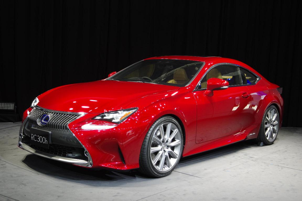 Salon de Tokyo 2013 - Lexus RC 300h