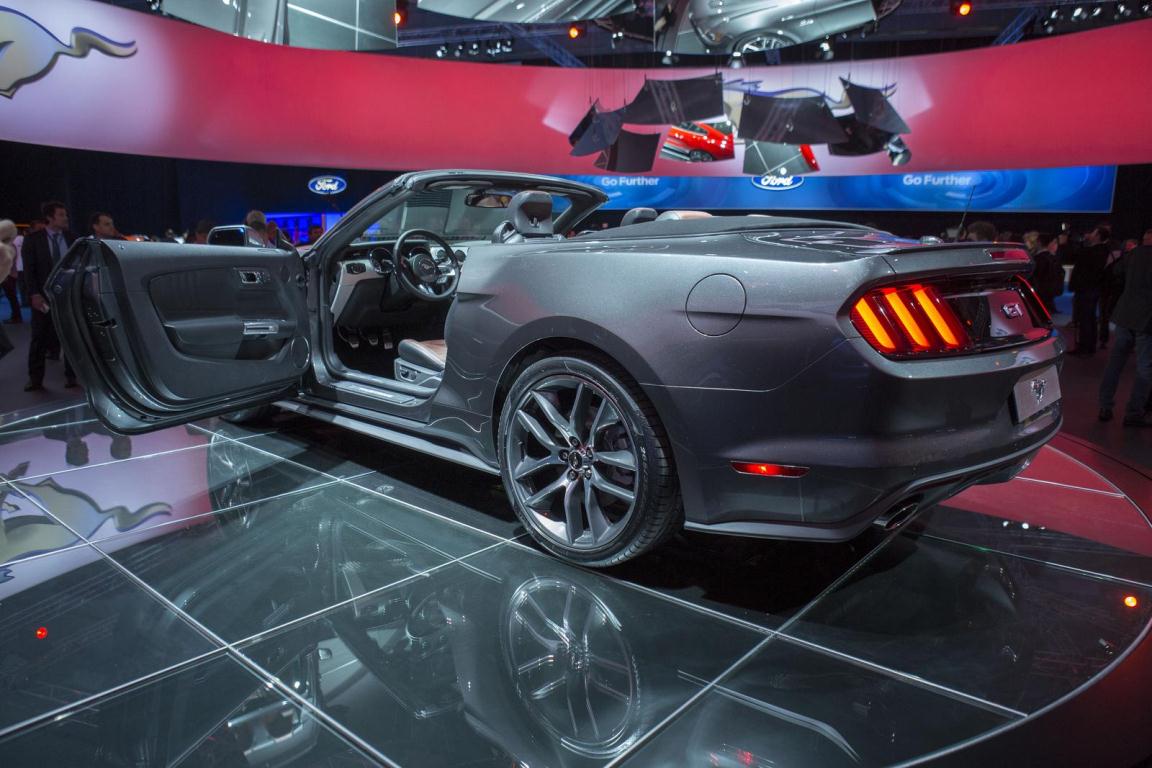 2015 Ford Mustang Convertible