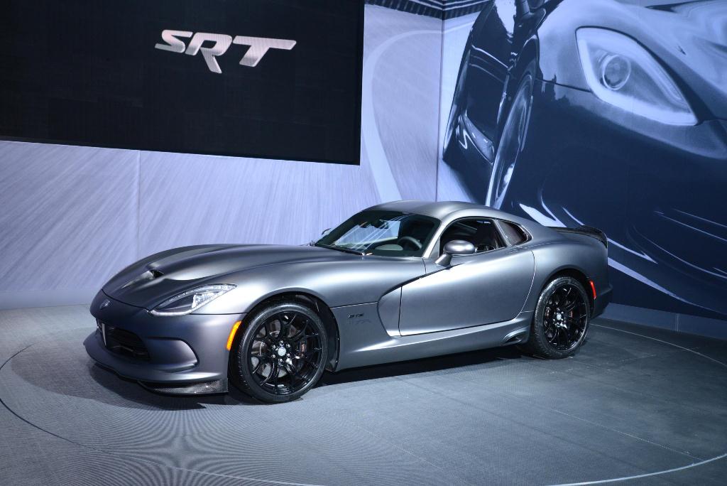 SRT Viper Time Attack Anodized Carbon Special Edition