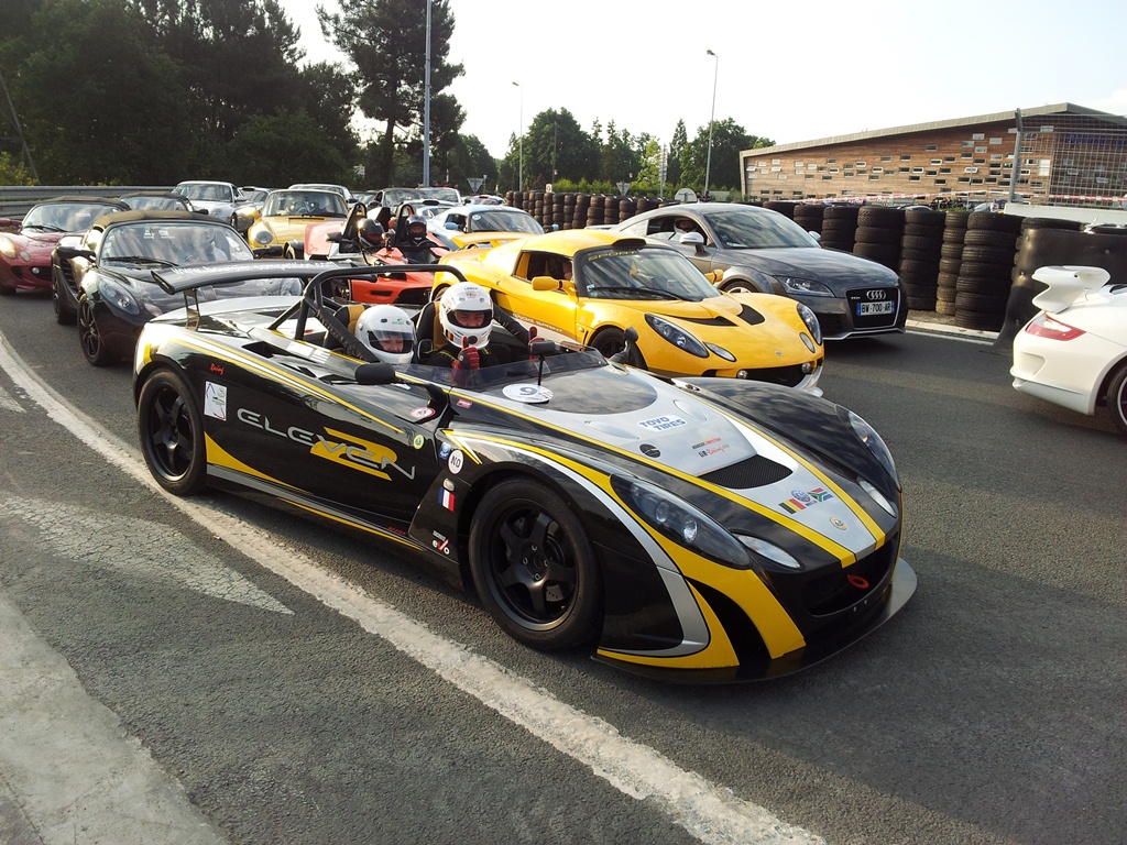 24 Heures du Mans 2014 : 20 min de piste avec le Club Lotus France !