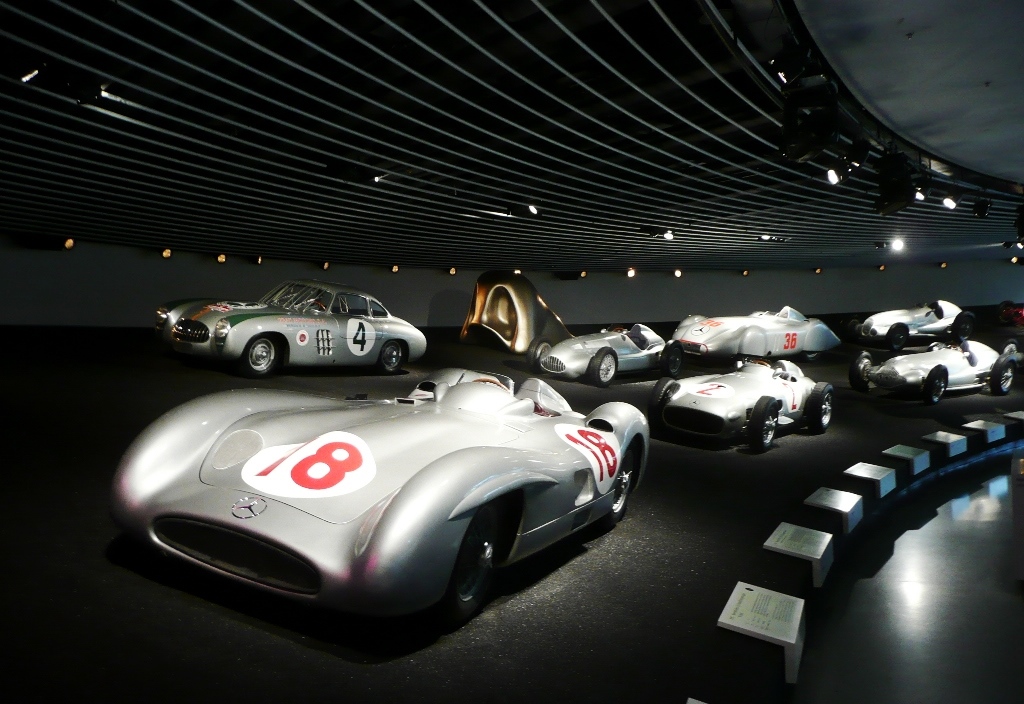 Mercedes Benz Museum - Stuttgart