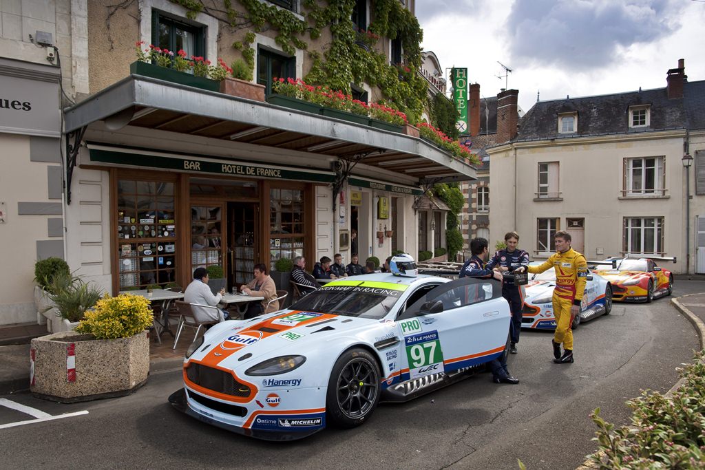 Aston Martin de retour à l'Hôtel de France - 24 Heures du Mans 2015