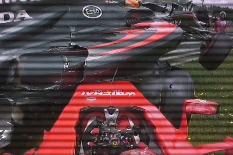 Alonzo prenant le dessus sur Raikkonen - GP Autriche 2015 - Formule 1