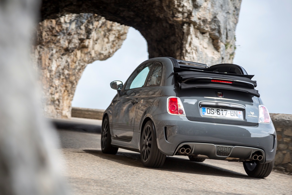 Abarth 595 Competizione Cabrio