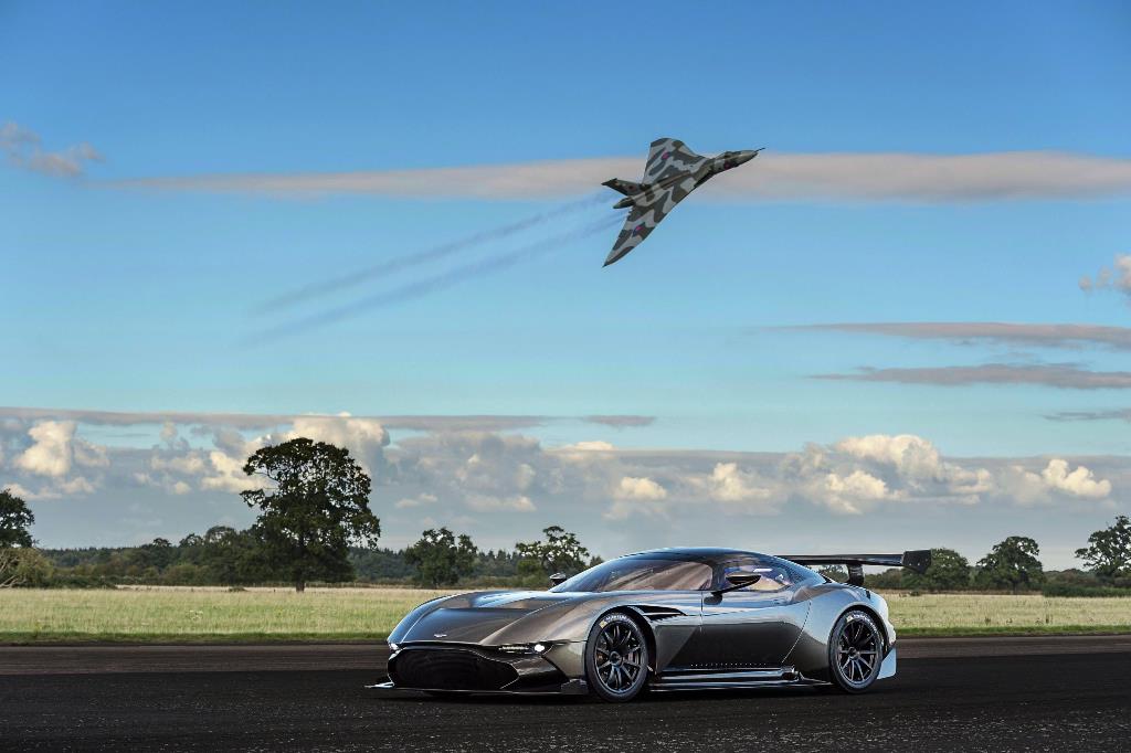 Aston Martin Vulcan & Avro Vulcan