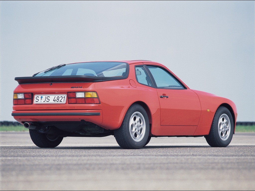 Porsche 944