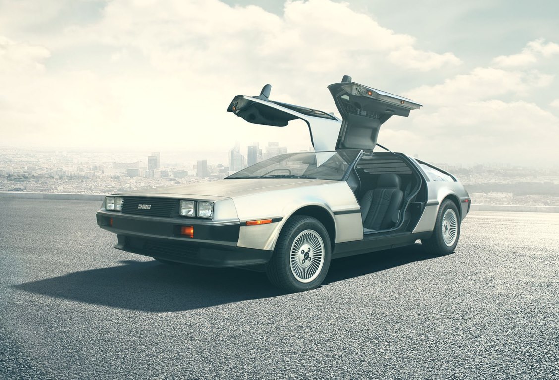 DeLorean DMC-12