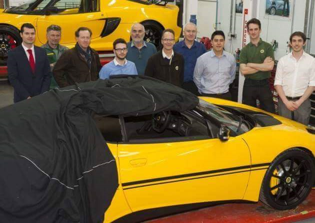 Lotus Evora... Roadster ?
