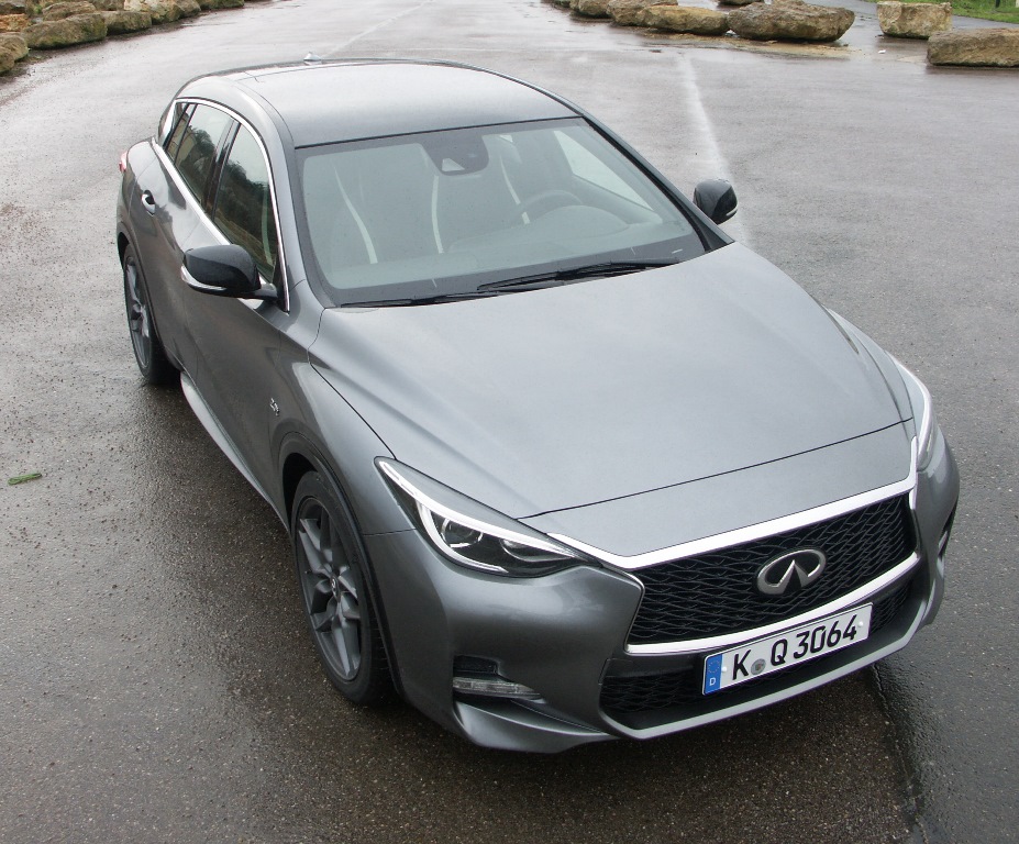 Infiniti Q30 2.0T DCT AWD Sport