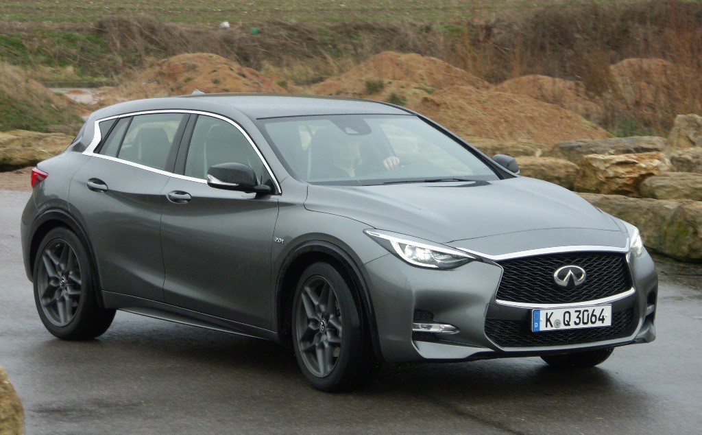 Infiniti Q30 2.0T DCT AWD Sport