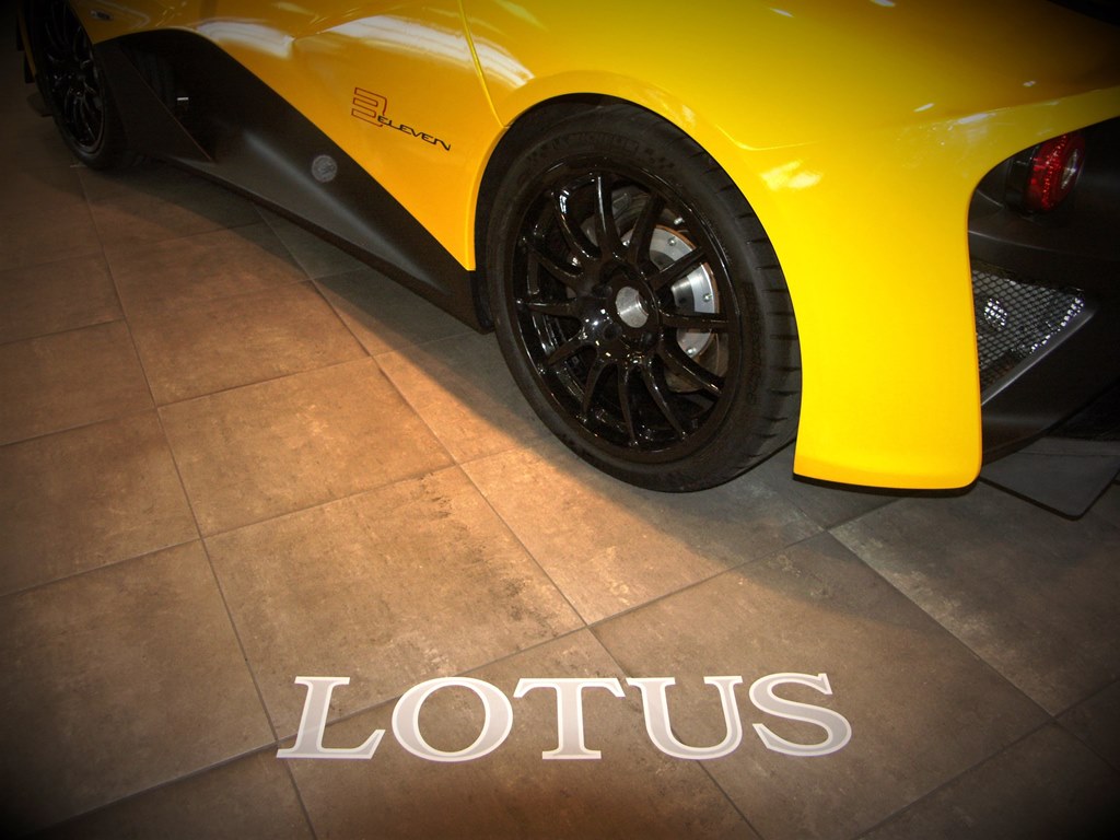 Lotus 3-Eleven AUI5 BTV