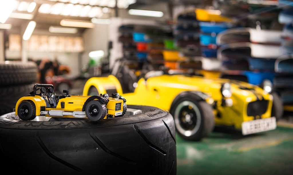 Lego Caterham 620R