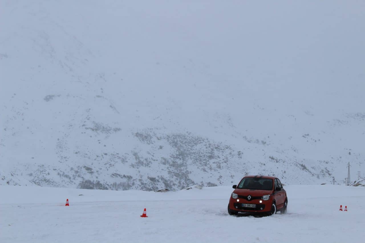 Renault Sport Twingo GT Ice Driving