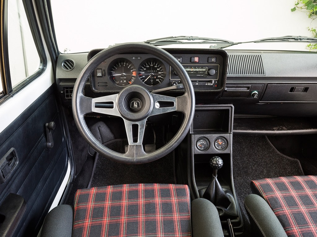 Volkswagen Golf GTi Mk1 1.6L 110 ch (1975)