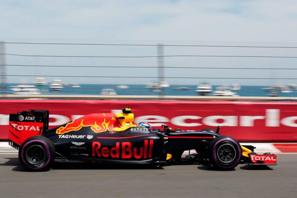 Red Bull Renault F1 RB12 2016 - Max Verstappen