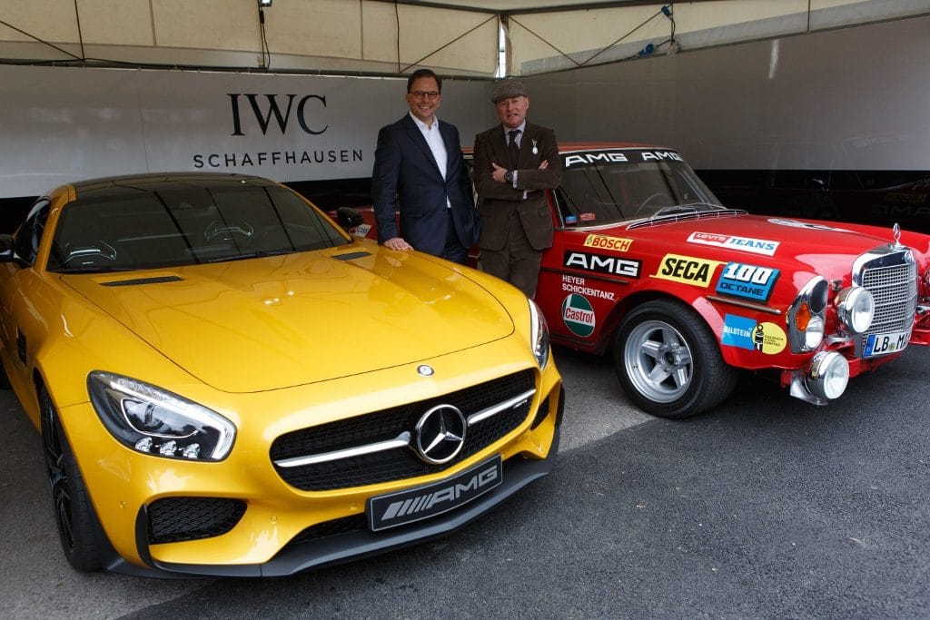 Georges KERN, CEO d’IWC en 2015, aux côtés du coupé AMG GT