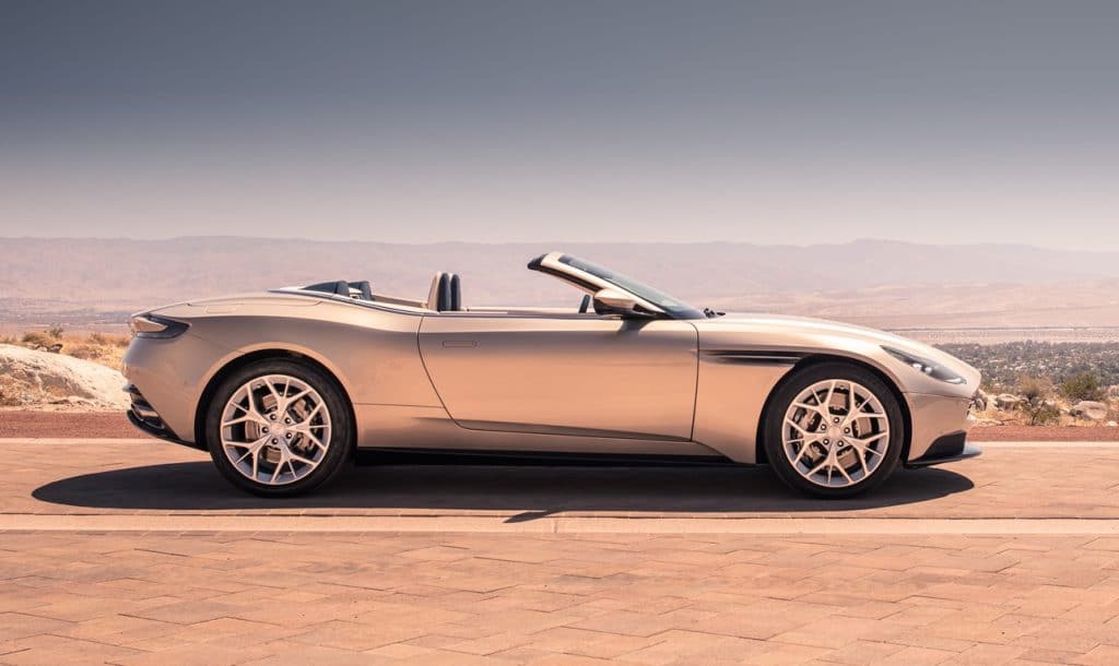 Aston Martin DB11 Volante 