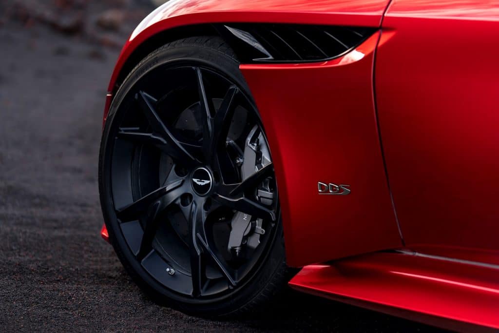 Aston Martin DBS Superleggera 2018