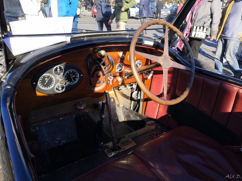 Mondial de l'Auto 2018 - Parade des 120 ans - Alex D.