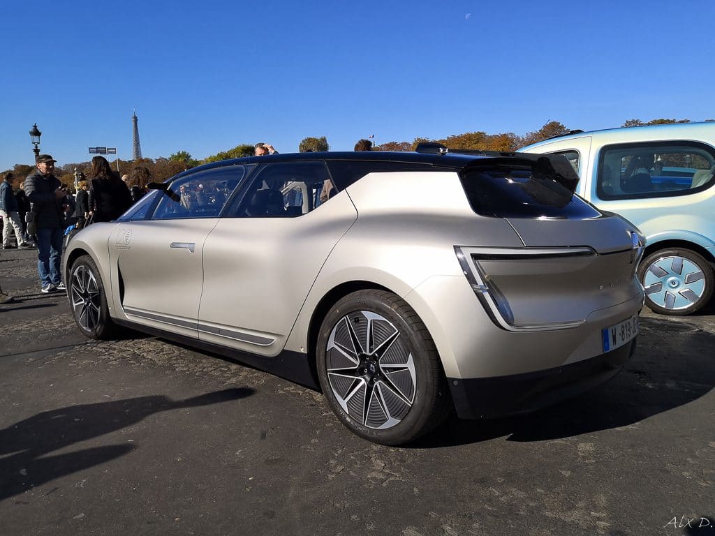 Mondial de l'Auto 2018 - Parade des 120 ans - Alex D.