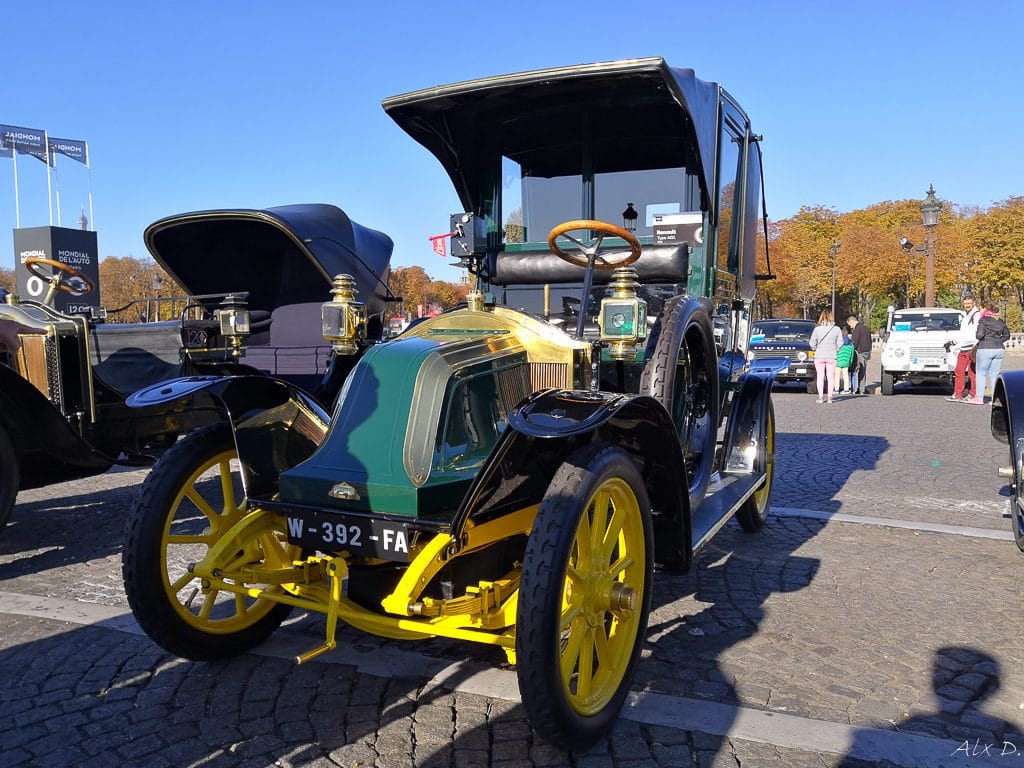 Mondial de l'Auto 2018 - Parade des 120 ans - Alex D.