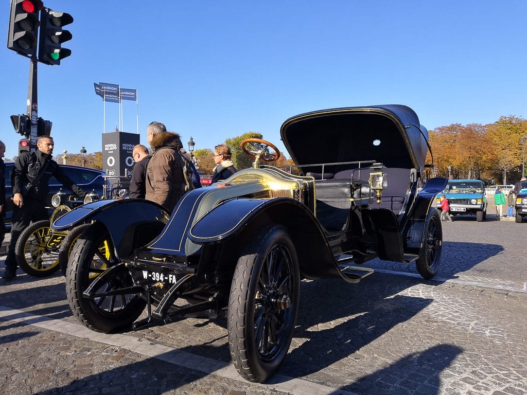 Mondial de l'Auto 2018 - Parade des 120 ans - Alex D.