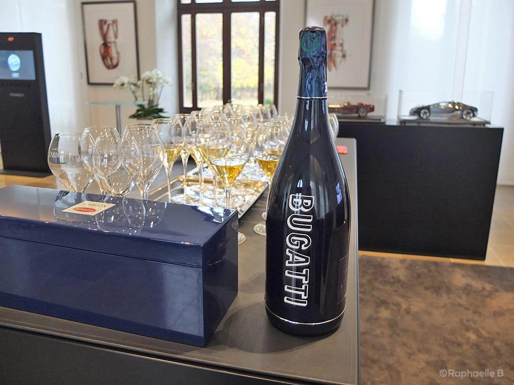 Signature partenariat Bugatti - Champagne Carbon à Molsheim