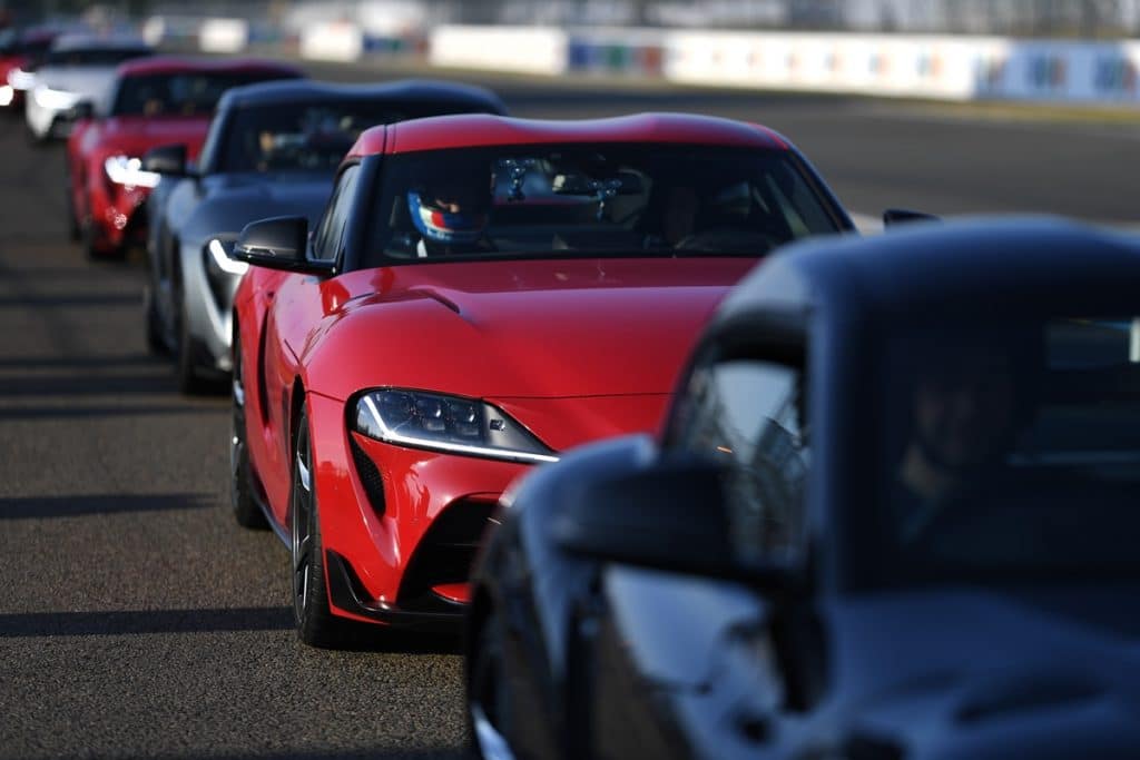 Tour du circuit des 24 Heures du Mans en Toyota GR Supra