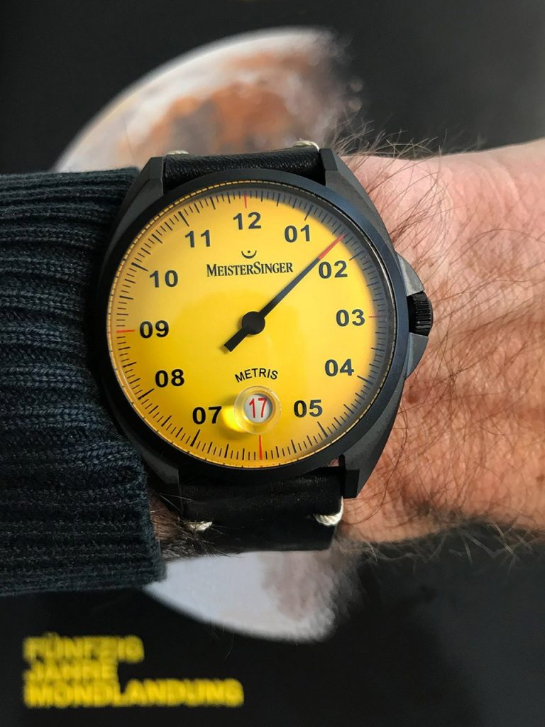 Meistersinger Metris Black Mellow Yellow