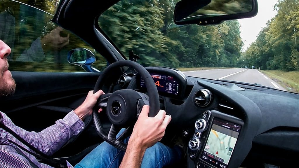 McLaren 720S Spyder roulage.