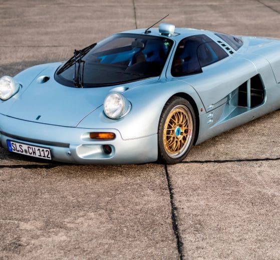 Isdera Commendatore 112i