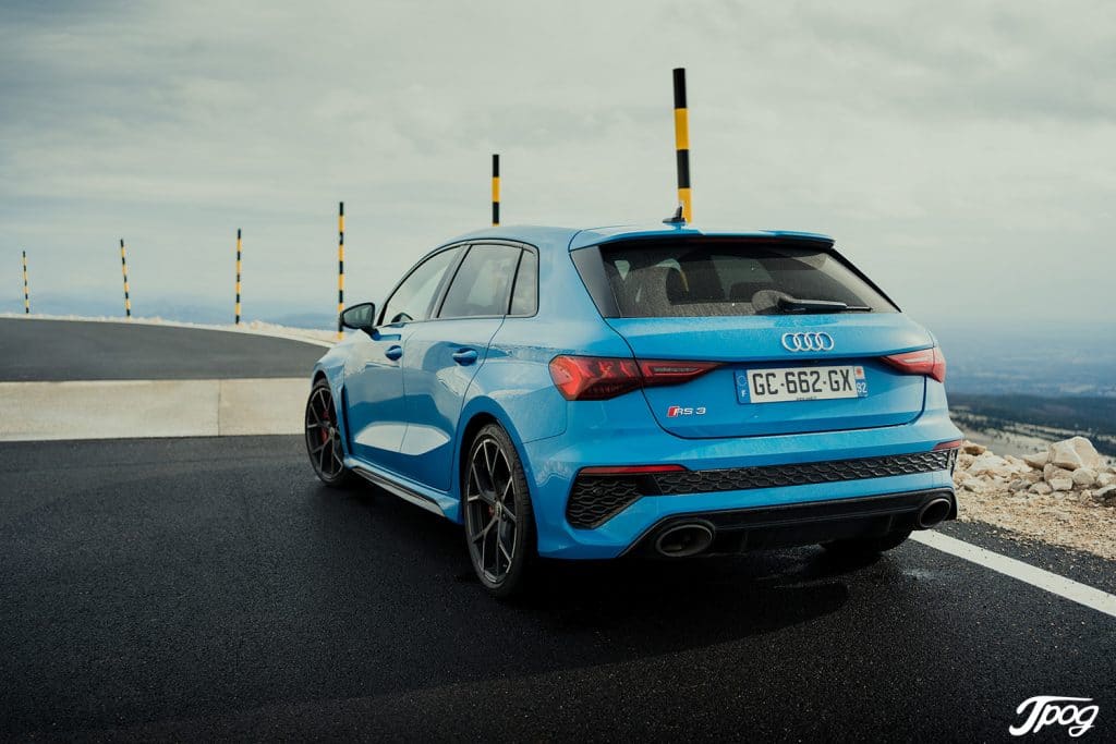 Audi RS3 Sportback bleu turbo, copyright Jpog