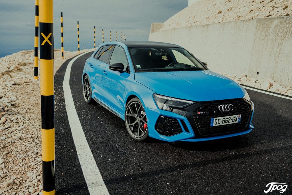 Audi RS3 Sportback bleu turbo, copyright Jpog