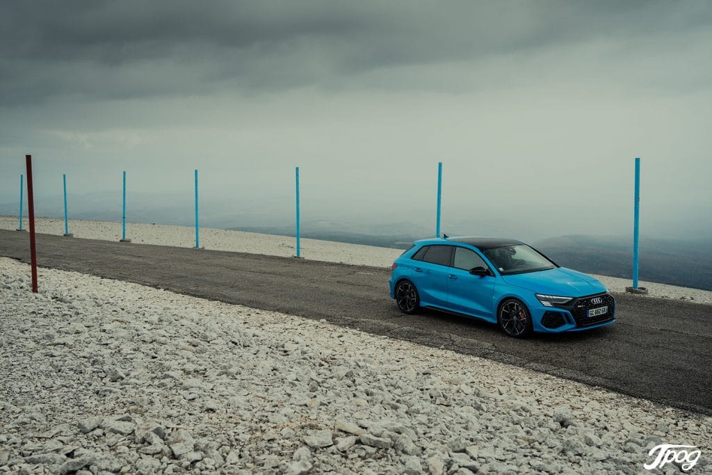 Audi RS3 Sportback bleu turbo, copyright Jpog