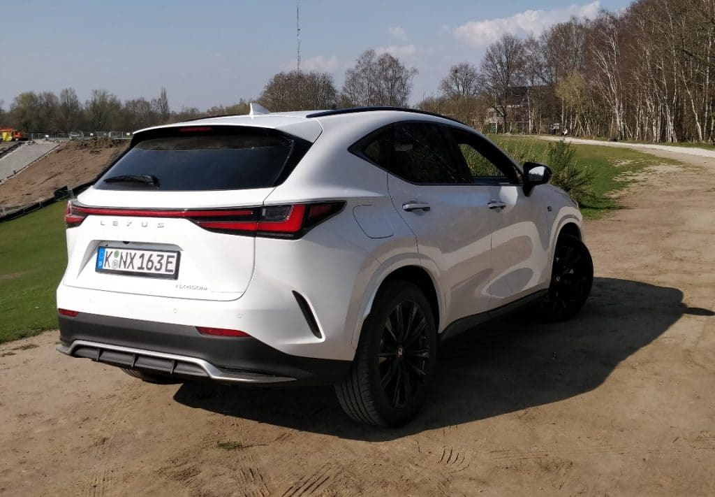 Lexus NX 450h+