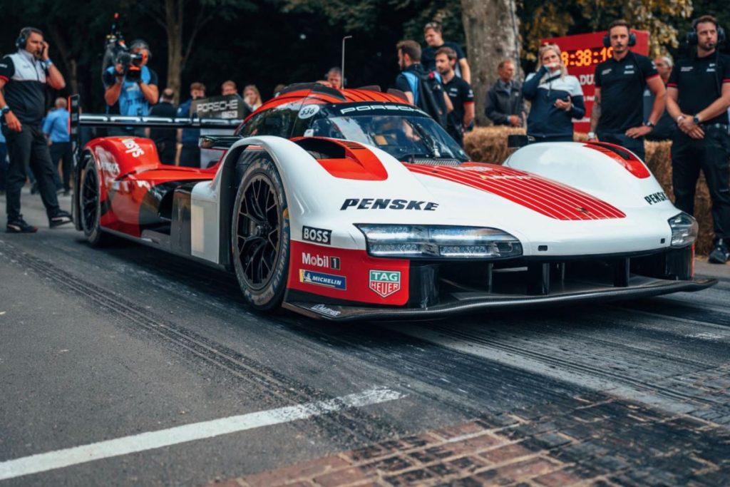 Porsche 963