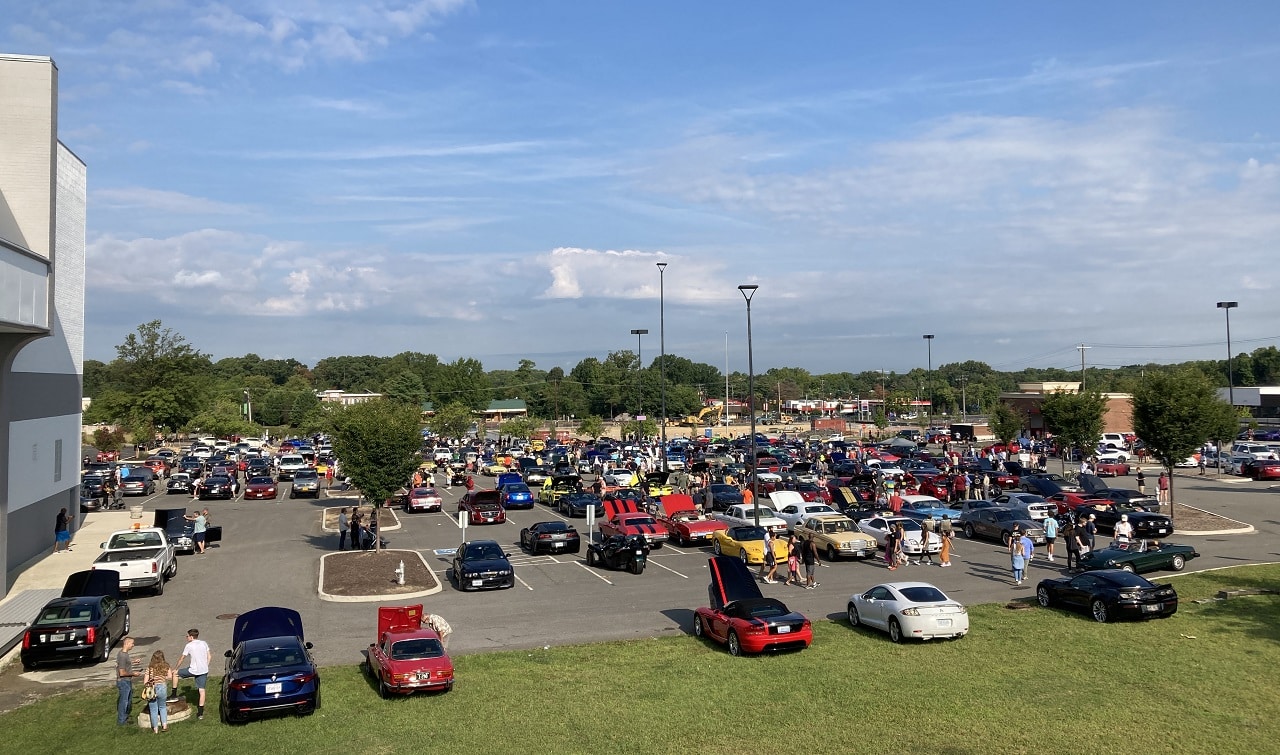 Cars and Coffee Richmond la passion de l'auto à l'américaine