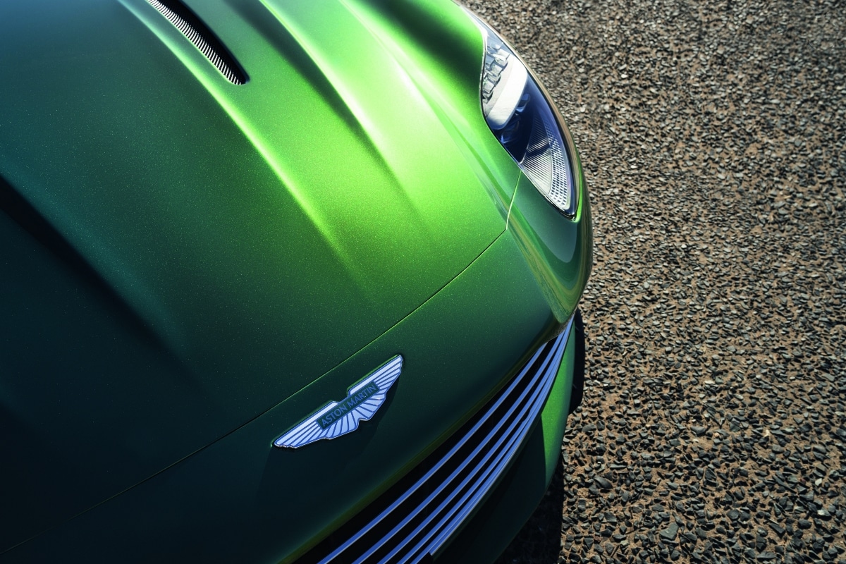 Aston Martin DB12