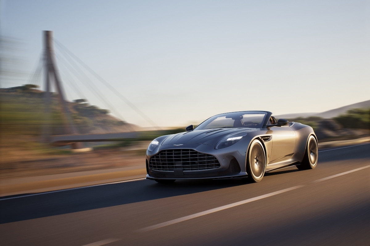 Aston Martin DB12 Volante