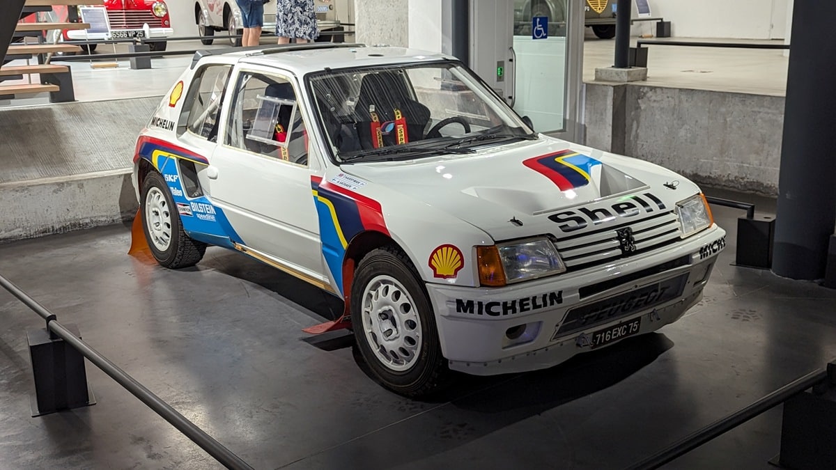 Peugeot 205 T16 Evo 1