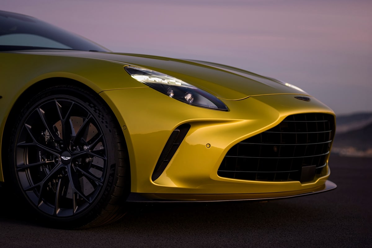 Aston Martin Vantage 2024