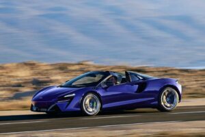 McLaren Artura Spider