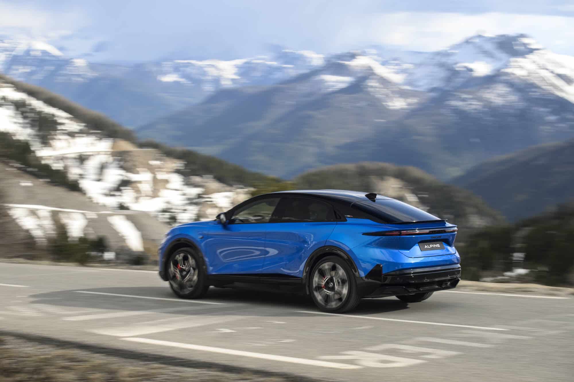 Alpine A390