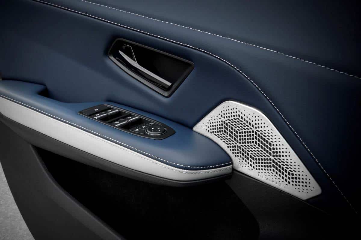 Alpine A390