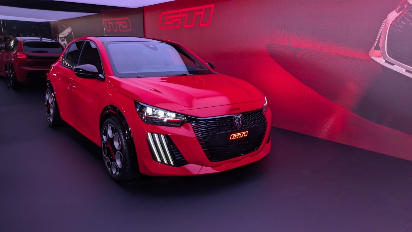 Peugeot e-208 GTI