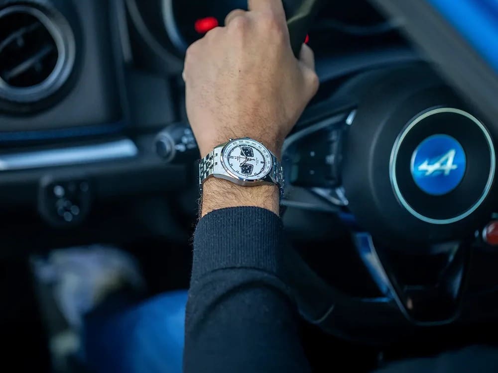 Yema Rallygraf Alpine Cup Series meca-quartz