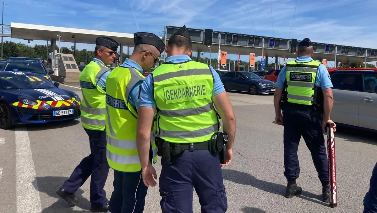 Gendarmerie contrôle routier péage