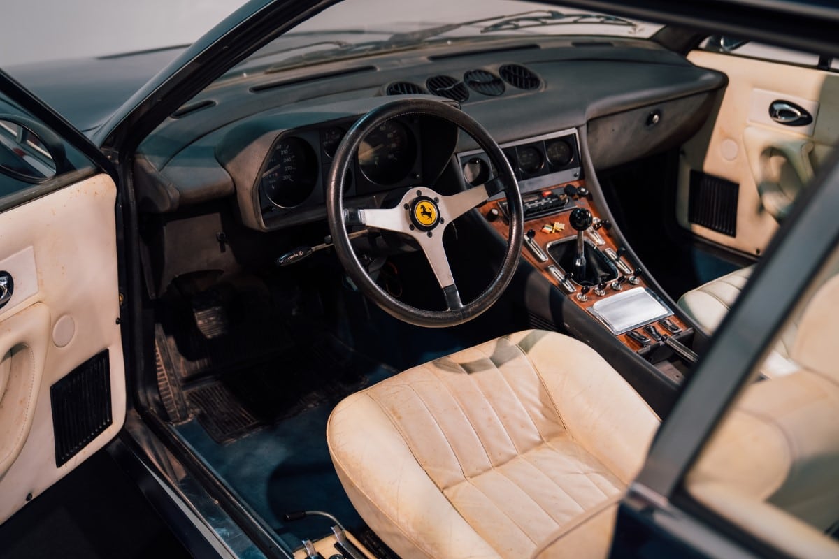 Ferrari 365 GT4 2+2