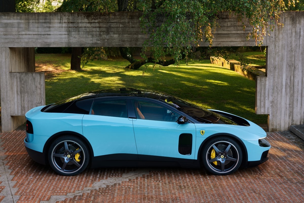 Ferrari Luce
