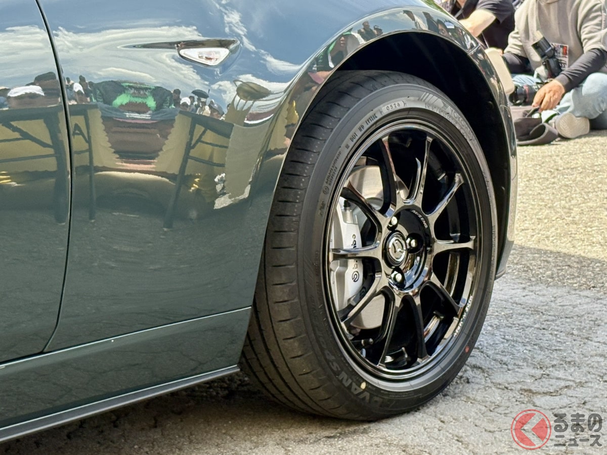 Mazda MX-5 Zinc Green Metallic